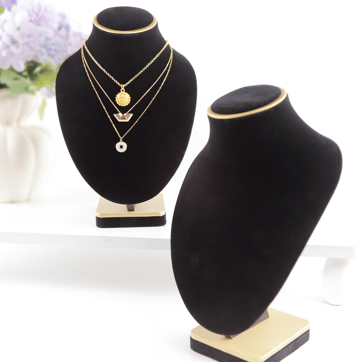 Body Black Velvet Jewelry Bust - Body Jewelry Store recensione e prezzo