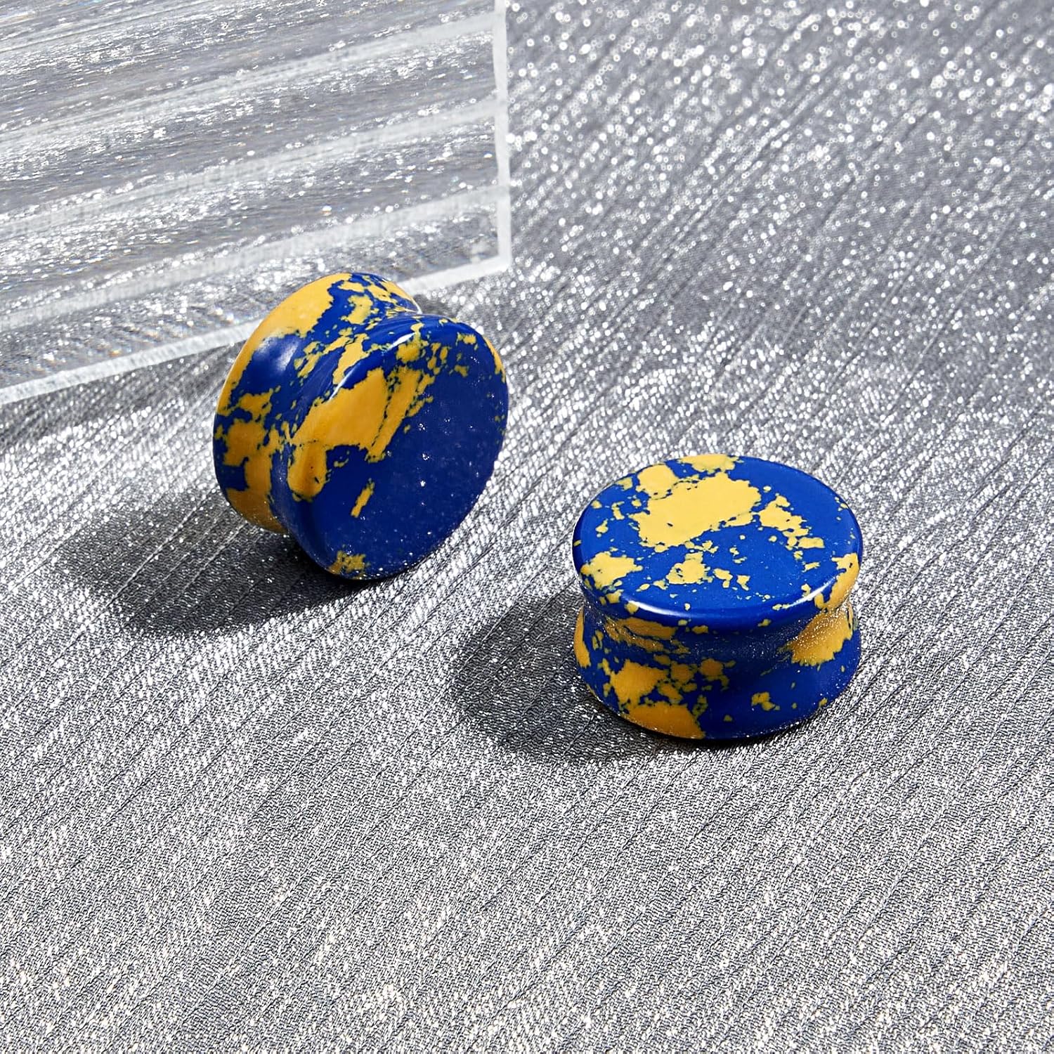 Stone Ear Gauges Plugs Saddle  - Yellow Body Jewelry recensione e prezzo