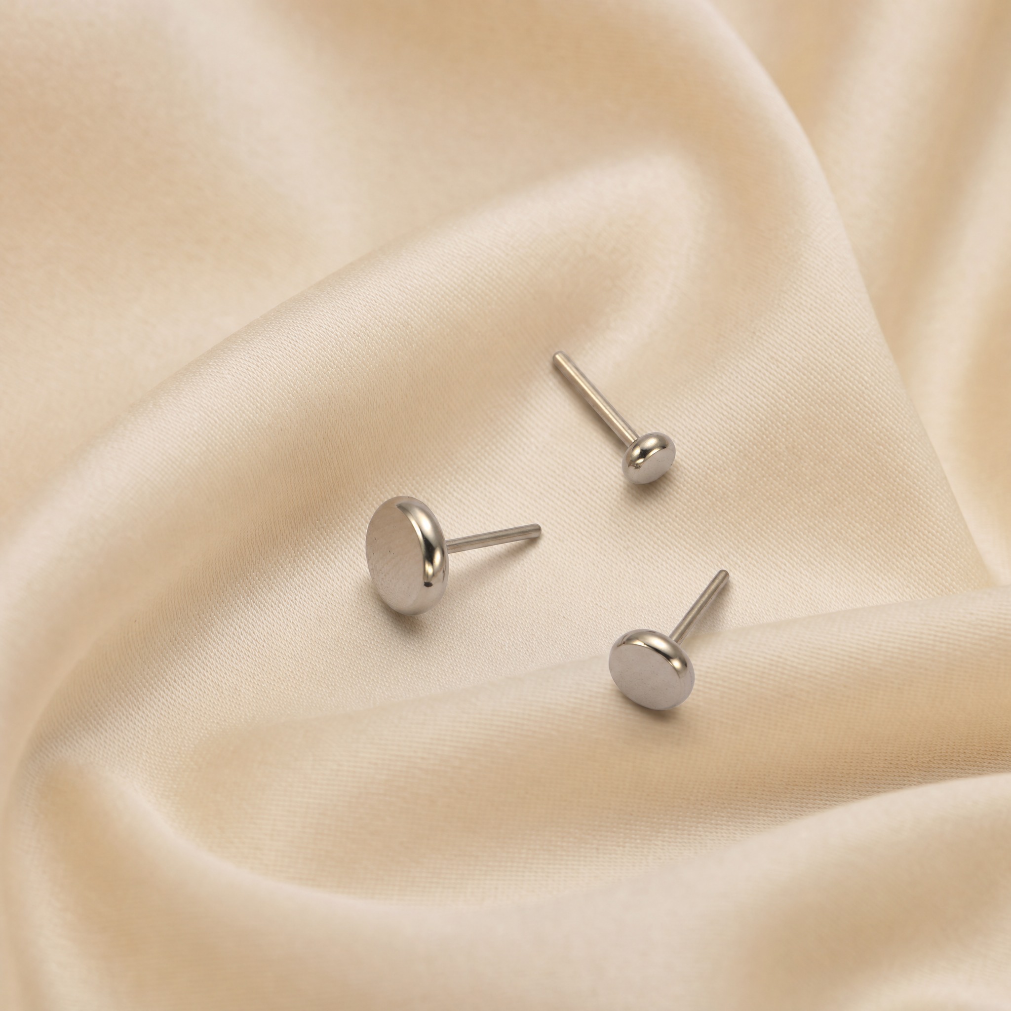 10pcs ASTM F136 Titanium Push  - Body Jewelry Threadless recensione e prezzo
