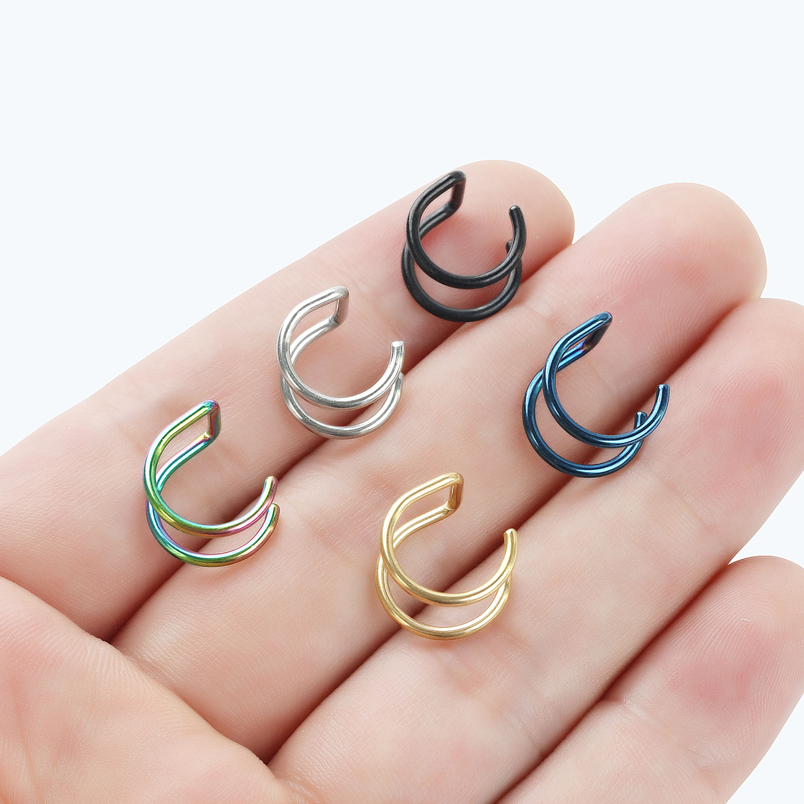 2pcs New No-Piercing Ear Cuffs - Body Jewelry Ear Piercing recensione e prezzo