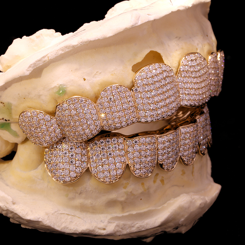 Custom Lab Grown Diamond HPHT  - Yellow Body Jewelry recensione e prezzo