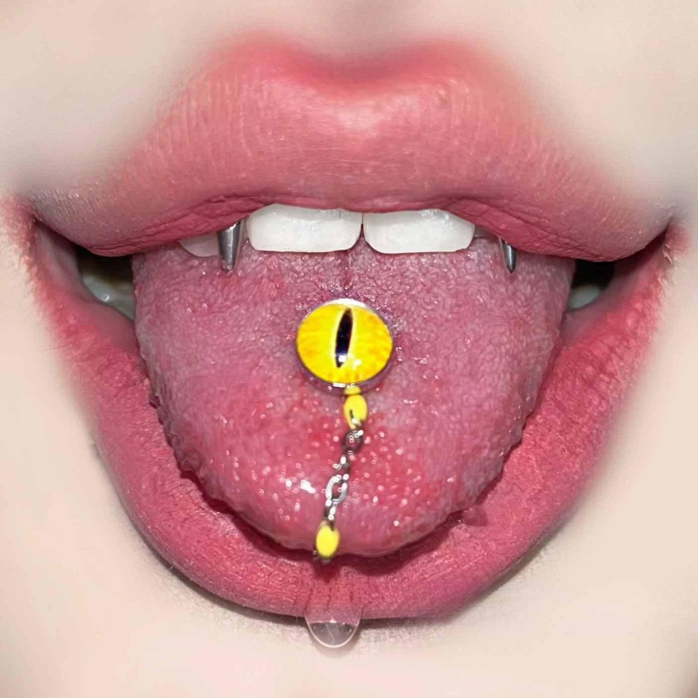1Pc High Quality Trendy Unique - Yellow Body Jewelry recensione e prezzo